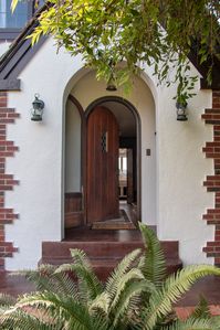 We painted the interior and exterior of this historic Tudor style home located in downtown Monroe on the corner of Kelsey and Main Street. We painted as part of a larger remodel process to prepare the home to become an Airbnb rental. We enjoyed the uniqueness and character of this 1930’s home!