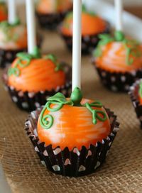 Pumpkin Lollipops