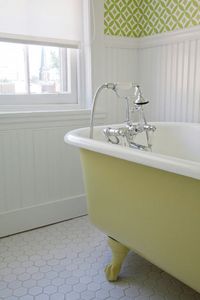 painted bathtub, so pretty