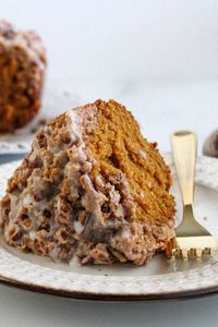 Pumpkin Crumb Cake With Cinnamon Pecan Crumble