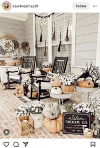 17 Halloween Porch Decorating Ideas - finding mandee