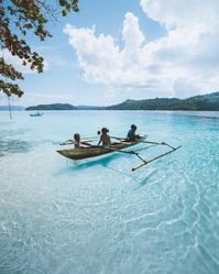 Raja Ampat, Papua, Indonesia. The Papua cruises & adventures by Hello Indo will be your ultimate travel experience ! Explore Papua and the UNESCO world heritage with a liveaboard, which offer unique cruising, trekking and diving experience beyond expectations! New destinations added! Let's create memories and have an unforgettable moments with Hello Indo. Photo by : @giuligartner