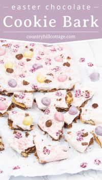 Every bite of this Easter chocolate cookie bark is a mouthful of yum flavour. A layer of milk chocolate mixed with crushed cookies is coated with white chocolate and topped with mini chocolate eggs and fun sprinkles. This easy and delicious chocolate bark recipe is the perfect combination of crunchy and sweet. The bark is a great DIY foodie gift for spring and an Easter basket stuffer that kids will love. #chocolate #chocolatebark #Easter #Eastertreat #foodgift| countryhillcottage.com