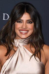 Discover 19 face-slimming haircuts, including layered bobs, pixie cuts, and bangs. Learn styling tips, color techniques, and maintenance advice for a slimmer look.