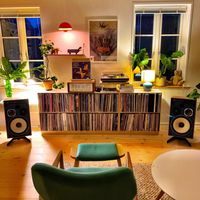 15 différentes installations inspirantes de table tournante pour les amateurs de disques en vinyle - Joli Joli Design