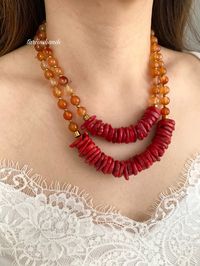 Multistrand red coral and orange agate gold plated necklace✨ All gold looking pieces are gold plated. You can wear this chic necklace every day💞 Beads: Coral stones Agate stones *Please try not to wear your jewelry while exercising, in shower or while sleeping .  *Also , is best to keep away from chemicals, lotions or strong perfumes . Cleaning them with a simple polished cloth is ideal .  FAST FREE SHIPPING! If you have any questions feel free to contact💌 Love from tarcinshands!