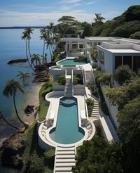 Paradise Found in an Incredible Hawaiian Coastal Dream Home | Dream Home Inspiration