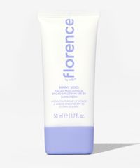 A sunscreen facial moisturiser. The skies the limit with the florence by mills Sunny Skies SPF30 Moisturizer. This lightweight, non-greasy mineral SPF30 broad spectrum sunscreen facial moisturiser helps moisturise the skin whilst protecting it from UVA and UVB rays, includes vitamin E which conditions the skin and leaves a smooth finish without a white cast. The perfect protection! - Vegan - Cruelty free - Suitable for all skin types