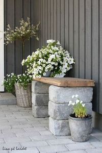 Awesome DIY outdoor projects!  // cleanandscentsible.com