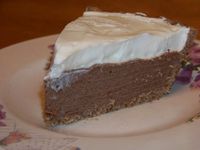 Low Carb Chocolate Cream Pie // Crust Carbs per serving: about 1 g; Filling Carbs per serving: about 4.2 g