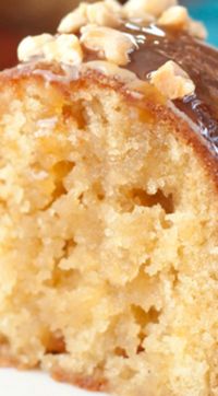 Salted Caramel Kentucky Butter Cake ~ A homemade moist and buttery cake recipe with a caramel butter sauce that is rich,delicious, and soaks into the cake!