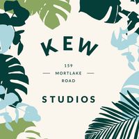 A CONTEMPORARY WORKSPACE INFUSED WITH PERIOD CHARM Sitting in the heart of leafy Kew, Richmond, Kew Studios is a newly refurbished modern workspace steeped in history. We kept the branding clean and simple, creating an unpretentious logo lockup and a leafy brand visual language befitting its history and location.