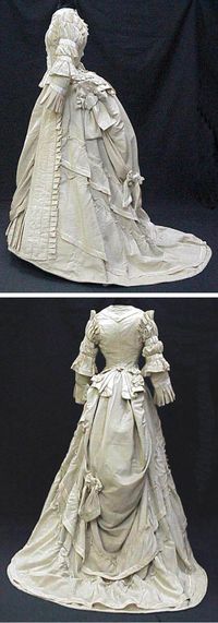 Day after wedding dress, ca. 1875. Wool and silk. La Dame de Tours (authentic collection)