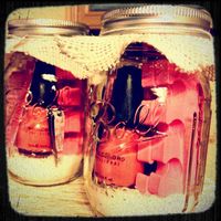 Manicure in a jar, prefect bridesmaid or birthday gift! Super cute and simple DIY