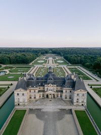 Celebrate your fairytale wedding at Château de Vaux-le-Vicomte, where history and romance blend seamlessly. Built in the 17th century and located near Paris, this iconic French château offers a breathtaking backdrop for your special day. Imagine exchanging vows amidst lush gardens, grand architecture, and a setting fit for French royalty. With its rich history and stunning beauty, Château de Vaux-le-Vicomte is a unique destination for couples seeking an unforgettable wedding in the heart of France.