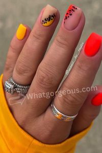 #SpringNails #FloralNails #SeasonalNailArt #PastelNails #TrendyNailDesigns #FreshSpringLook #ElegantSpringNails #VibrantNails #SpringInspiredNails #ChicNailArtIdeas