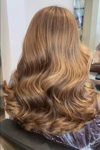 17 Beautiful Honey Brown Hair Color Ideas for a Warm Glow