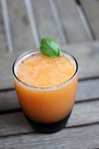 Frozen Peach Margarita -- A cocktail made with the freshest of ingredients.... Peaches and tequila! | wearenotmartha.com