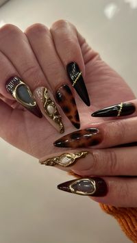 Turtoise shell nails cheetah brown stiletto gold maroon airbrush aura autumn