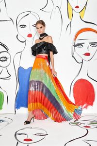 Alice + Olivia Spring 2022 Ready-to-Wear Collection | Vogue