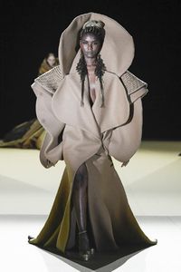 Stephane Rolland Spring Summer 2024 Haute Couture Fashion Show