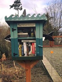 Cute Little Free Library Design Ideas, Recycling for Gifts and Yard Decorations