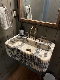 "Personalized Marble Sink, Hand Carved from natural stone Ribbed on Three Sides, this sink is made of Calacatta Viola Marble. This product will be your perfect choice because it is designed with its beauty and excellent quality. It has an excellent surface that is very durable and offers smoothness Dimensition : 24\" x16\" x8\" inches - 60cm x 40cm x 20cm -  Calacatta Viola Marble Sink With Ribbed on Three Side, Marble Sink, Custom Order Marble Sink, Hand Carved Marble Sink, Wall Mount Sink Marb