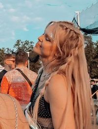 13 Trendy Festival Hairstyles for Coachella and More in 2024 - Fashion Tips Tricks