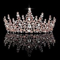 Amazon.com: TOBATOBA Tiara de casamento de cristal para mulheres coroa de ouro rosa rainha real tiara de metal princesa noiva quinze anos headpieces aniversário baile concurso de Halloween fantasia cosplay : Beleza e Cuidados Pessoais