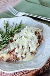 Pecan Chicken with Blue Cheese Sauce