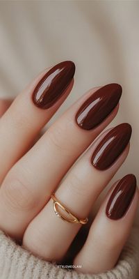 31 Popular Fall Nail Ideas that Scream Cozy Autumn Vibes