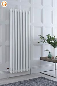 Designed to heat large rooms with ease, this beautiful Milano Winsdor period style radiator offers a practical and decorative feature for your home. Find out more about this impressive vertical radiator at BestHeating 🔥