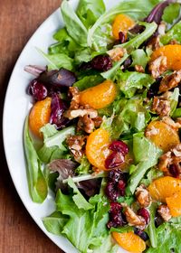 Simple Holiday Green Salad with Orange Vinagrette