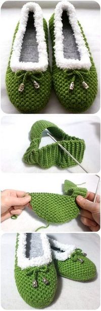 How To Crochet Cozy House Slippers - Yarnandhooks