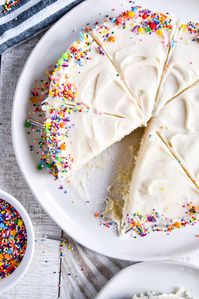 5-Minute Microwave Cake Recipe - Something Swanky