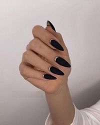 #BlackAndSilverNails #ChicNailDesigns #GlamNailArt #ElegantNails #BoldNailStyles #BlackNails #SilverNails #SparklingNails #NightOutNails #ClassyNailDesigns