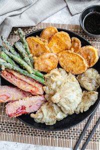 Is there a better appetizer than fresh vegetables coated in light tempura batter, fried until crunchy, and served with a yummy dipping sauce?