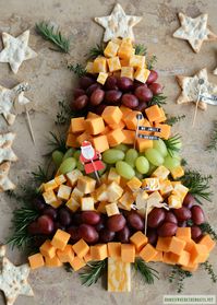 Easy Holiday Appetizer: Christmas Tree Cheese Board | homeiswheretheboatis.net #party