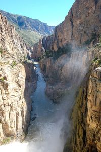 Our review of the campground at Buffalo Bill State Park: RV camping in Cody, WY. With a visit to the Buffalo Bill Dam visitor center.