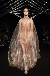 Iris Van Herpen | Haute Couture - Autumn 2018 | Look 9