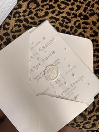 "PLEASE READ BEFORE ORDERING!! - MINIMUM PURCHASE AMOUNT 30!  Pre-folded Vellum Jacket, Envelope and Wax Seal Set - Sized for 5\"x7\" Invitations, Vellum Sleeve, Vellum Wrap, Translucent Vellum - includes white wax seals ( removable to place your invite inside)  - comes with envelopes to match MADE TO ORDER! - Production time: 5-7 days working days Thank you for choosing my Etsy store. I am excited to share high quality products with you!"