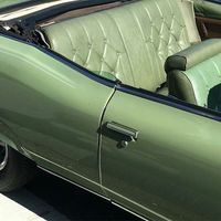 green vintage car inspiration | aesthetic cars