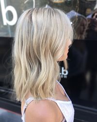 Daily Hair Ideas: Low-Maintenance Medium-Length Hairstyle from elle.b Salon. Published on Herstylecode   #hairstyles #lob #bobhairstyles