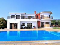 Holiday House Luxor Villa deluxe in Sea Caves-Peyia CY8561.1.1 | Interhome