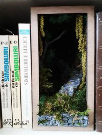 Forest Ruins Book Nook, Shelf Decoration, Ruins Diorama - Etsy