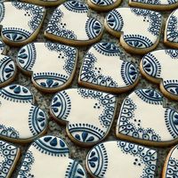 Bombonetta on Instagram: "💙🍪 Hermosos corazones para una boda con temática de Talavera 🍪💙 #galletas #regalagalletas #galletaspuebla #galleteria #galletasdecoradas #galletaspersonalizadas #galletasmx #galletasdetalavera #talavera #puebla #cookies #cookiers #instacookies #cookiegram #cookiesofinstagram #detalles #detallespersonalizados #eventospuebla #turquesa51 #galletasparaboda #candybar #mesadedulces #sweets #candy #desserts #postres #cookieart #edibleart #royalicing"