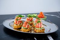 Sushi Pizza Bites - Gusto TV