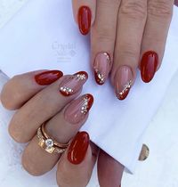 #nails #nailart #red #gold #uñas #simple #rednails #naildesign #trendy #fashion