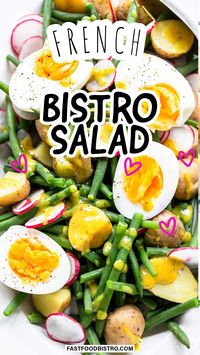 It is easy to make the best French Bistro salad. Great as a side dish or a full meal. Discover the best inspiration and ideas for a bistro salad. Try out new things like this delicious bistro salad. Save the pin for later!