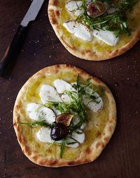 fig & goat cheese flatbread